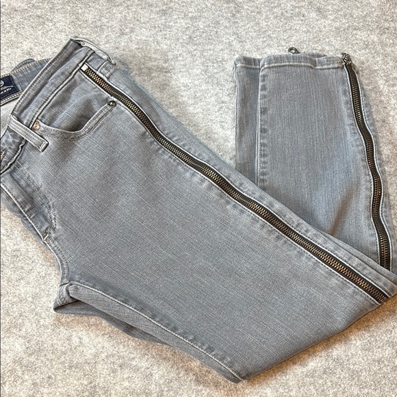 AG The Camila Super Skinny Jeans โ Size 27R | Distressed Gray ๐ - Picture 16 of 16